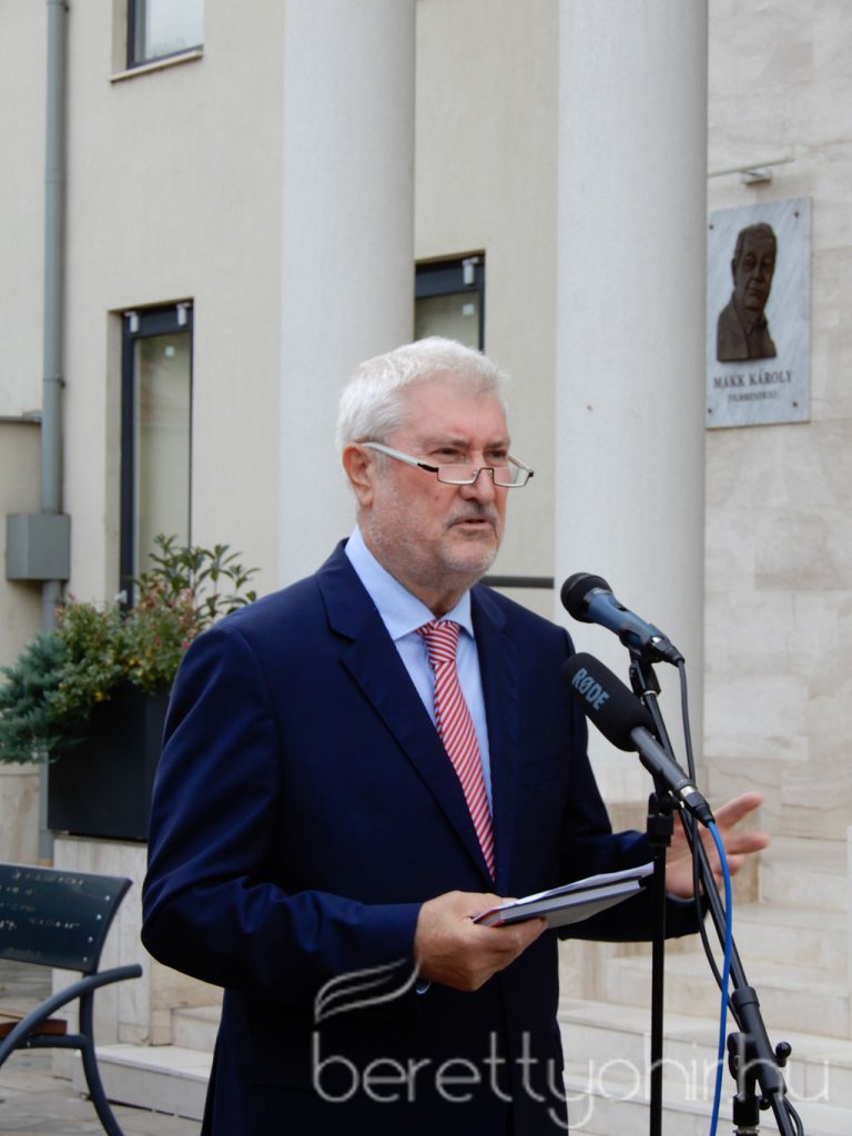 Konrád-emlékpad avatás 25